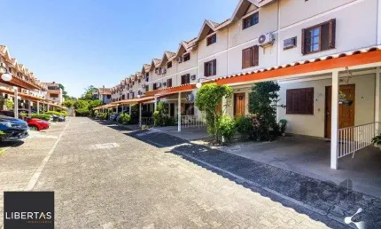 Casa em condominio no bairro Tristeza de 3 dormitórios e vaga