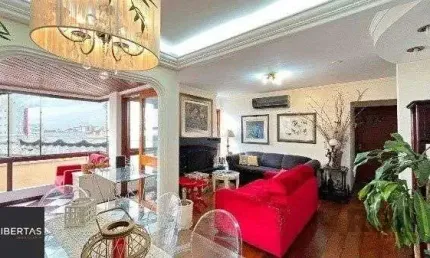 Apartamento com 3 Dormitórios, Suíte e Sacada e 1 vaga - 115m² - Petrópolis