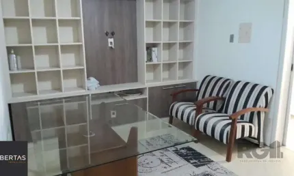 Apartamento na Luiz Manoel,2 dormitórios,desocupado,frente,bairro Santana