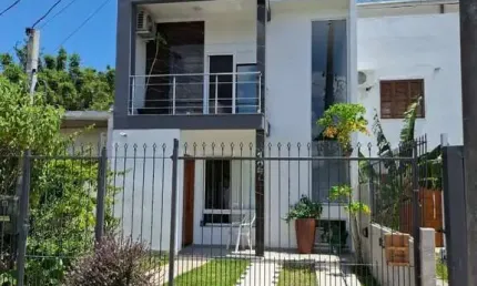 Casa com 3 quartos à venda na Rua Doutor Osmar Pilla, 127, Aberta dos Morros, Porto Alegre