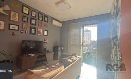 Sala comercial à venda na Rua Felipe Camarão, 632, Rio Branco, Porto Alegre