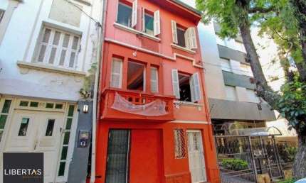 Casa com 4 quartos à venda na Rua Felipe Camarão, 66, Rio Branco, Porto Alegre