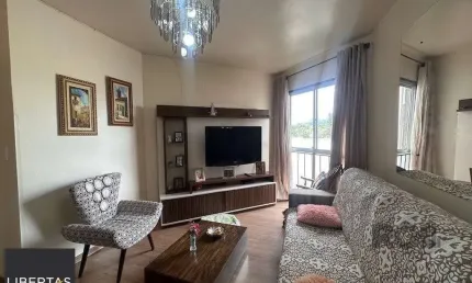 Apartamento a venda, dois dormitórios mobiliado no bairro Cristal.