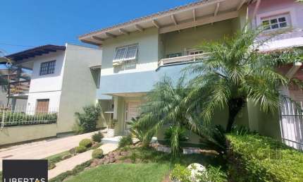 CASA 4 QUARTOS - DEPENDÊNCIA - PISICINA - ÁREA GOUMERT - IPANEMA - PORTO ALEGRE - RS