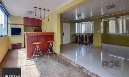 Vende-se ampla cobertura 2 quartos com suíte e vaga coberta e escriturada - 134m² -  Rio Branco