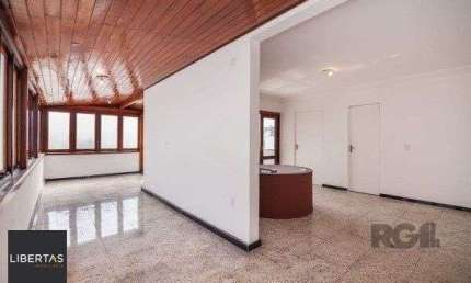 Vende-se bela cobertura de 122m², 2 quartos 2 vagas, desocupado - Auxiliadora