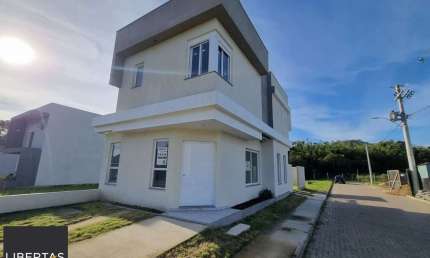 Casa Para Venda 03 Dormitórios / Suíte / Pátio com Churrasqueira / Condomínio Ilha Verde