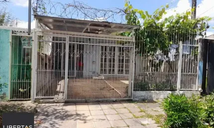 Casa com 2 quartos à venda na Rua Brigadeiro Leonardo Teixeira Collares, 5, Vila Nova, Porto Alegre
