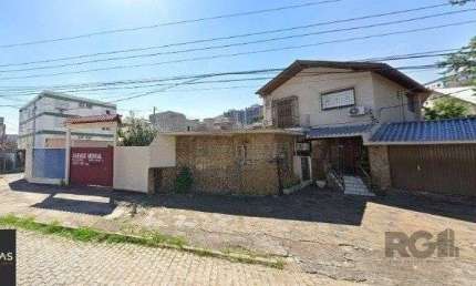 Terreno à venda na Avenida Mariland, 30, São João, Porto Alegre