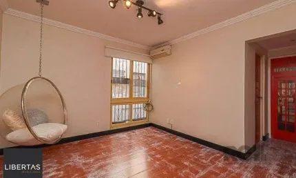 Apartamento de 2 Dormitórios no bairro Auxiliadora, próximo a Plínio Brasil Milano ,  com 1 vaga,