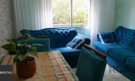 Apartamento todo reformado e mobiliado na Rua Taquary, com box rotativo