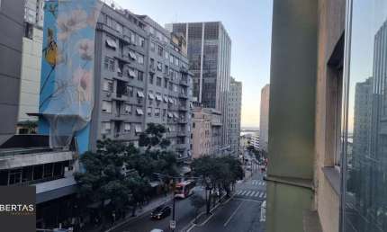 Apartamento 02 dormitórios a venda no bairro Centro Histórico