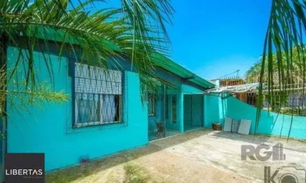 Casa com piscina no bairro leopoldina -porto alegre