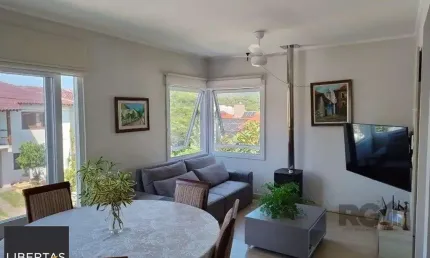 Casa com 3 quartos à venda na Rua Verdes Campos, 295, Mário Quintana, Porto Alegre