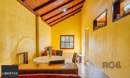 Casa de 157m° 2 dormitórios, no bairro  Hípica - Porto Alegre