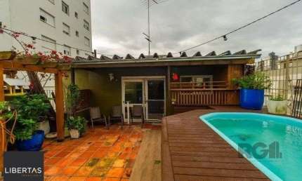 Cobertura 125m² - 3 dormitórios, 2 vagas no bairro Petrópolis