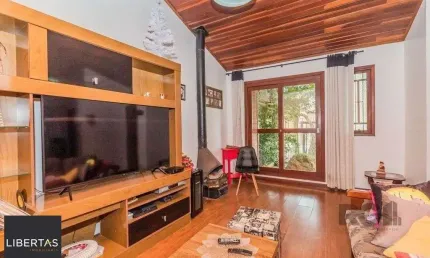 Casa 207m² - 3 dormitórios, 3 vagas no bairro Vila Nova