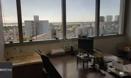 Sala comercial com vista para o Guaíba no Getúlio Vargas Prime Office.
