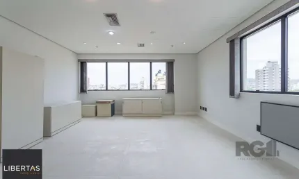 Sala comercial e uma vaga de garagem no bairro menino deus em porto alegre