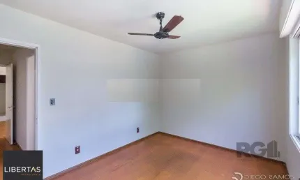 Apartamento 2 dormitórios, sendo 1 suíte, 72 m² de área privativa e 2 vaga(s) de garagem. localizado na rua/av. bagé, no bairro petrópolis em porto alegre.