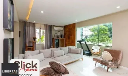 Apartamento 4 dormitórios, sendo 1 suíte, 193 m² de área privativa e 2 vaga(s) de garagem. Localizado na Rua/Av. Carlos Gomes, no bairro Auxiliadora em Porto Alegre.
