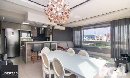 Apartamento semimobiliado com 3 dormitórios e 2 vagas em condomínio completo