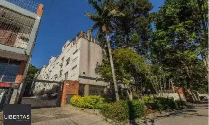 Cobertura, com piscina privativa, no bairro Cristal.