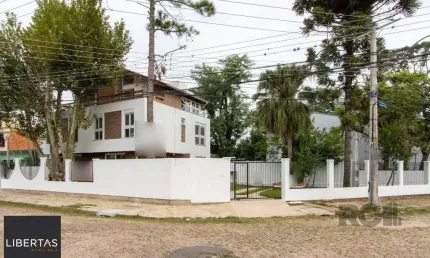 Casa com 2 quartos à venda na Rua dos Guenoas, 1200, Guarujá, Porto Alegre
