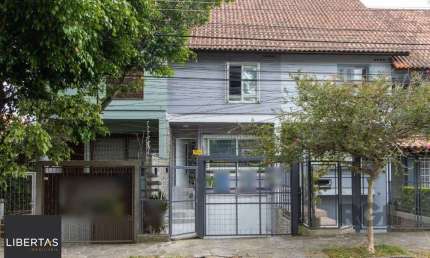 Sobrado com 148,45m², com 2 quartos, suíte, área gormet, vista para o Guaíba, na Vila Conceição.