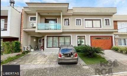Casa Condominio para Venda - 137m², 3 dormitórios, sendo 1 suites, 3 vagas - Hípica