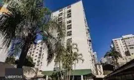 Apartamento de 72m² com 2 dormitórios, no bairro no bairro Mont Serrat.