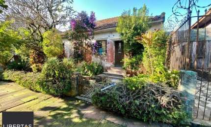 Casa com 6 quartos à venda na Rua Gomes Jardim, 678, Santana, Porto Alegre