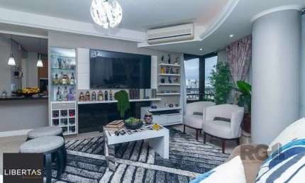 Apartamento 3 dormitórios, 1 suíte, 2 vagas de garagem no Bairro Bela Vista.