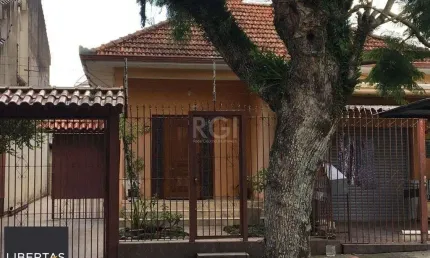Casa com 3 quartos à venda na Rua Dona Firmina, 766, Vila São José, Porto Alegre