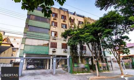 EXCELENTE APARTAMENTO DE 3 DORMITÓRIOS E 2 VAGAS DE GARAGEM