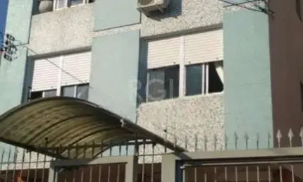 Apartamento de 2 dormitórios no bairro passo d´areia