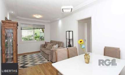Apartamento 2 dormitórios, vaga de garagem, no bairro Camaquã, Porto Alegre/RS.