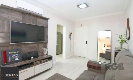 Apartamento de dois dormitórios e dois banheiros no bairro Bom Fim / Rio Branco em Porto Alegre!