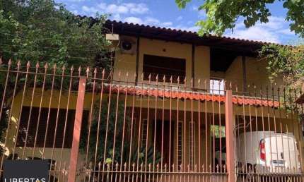 Casa com 3 quartos à venda na Rua Dário Totta, 210, Teresópolis, Porto Alegre