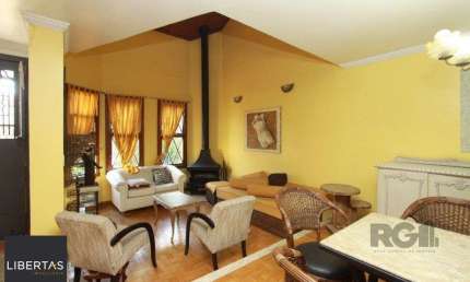 Casa com 3 quartos à venda na Rua Gomes de Freitas, 462, Jardim Itu Sabará, Porto Alegre