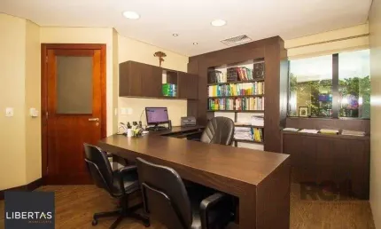 Sala Comercial 39m² - 2 módulos, recepção e 1 vaga no bairro Auxiliadora