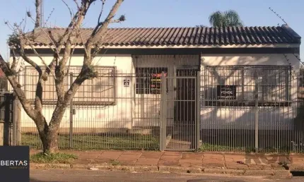 Casa de 80m² localizada no bairro Passo das Pedras.