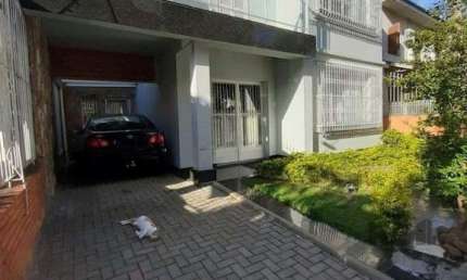 Casa com 4 quartos à venda na Rua Germano Hasslocher, 34, Azenha, Porto Alegre