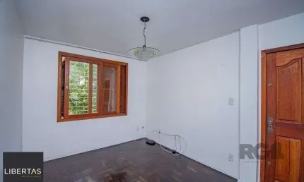 Excelente apartamento de 78m² com 3 dormitórios no bairro petrópolis.
