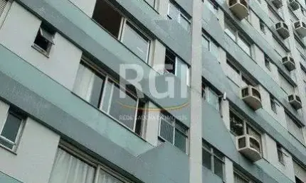 Apartamento - 2 dorms. - 1 vaga - 68,00 m² - centro histórico