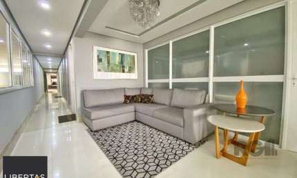 Excelente apartamento 1 dormitório com suíte , lavabo e vaga coberta