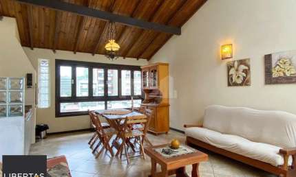 Casa para Venda - 350m², 2 dormitórios, sendo 2 suites, 2 vagas - Centro Histórico