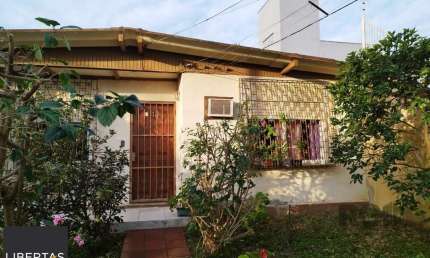 Casa 2 dormitórios, 2 vagas, Bairro Parque dos Maias