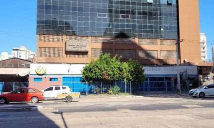 Sala por R$ 980.000,00 na Av. Farrapos nº235 - Floresta - Porto Alegre
