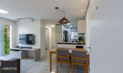 Apartamento diferenciado,  excelente acabamento e decoração interna,  com aproximadamente 51m